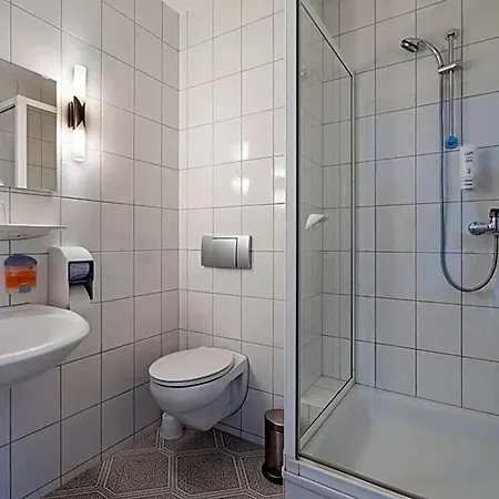 Imota Hotel 3*