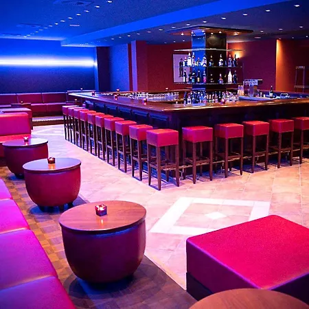 Imota Hotel 3*